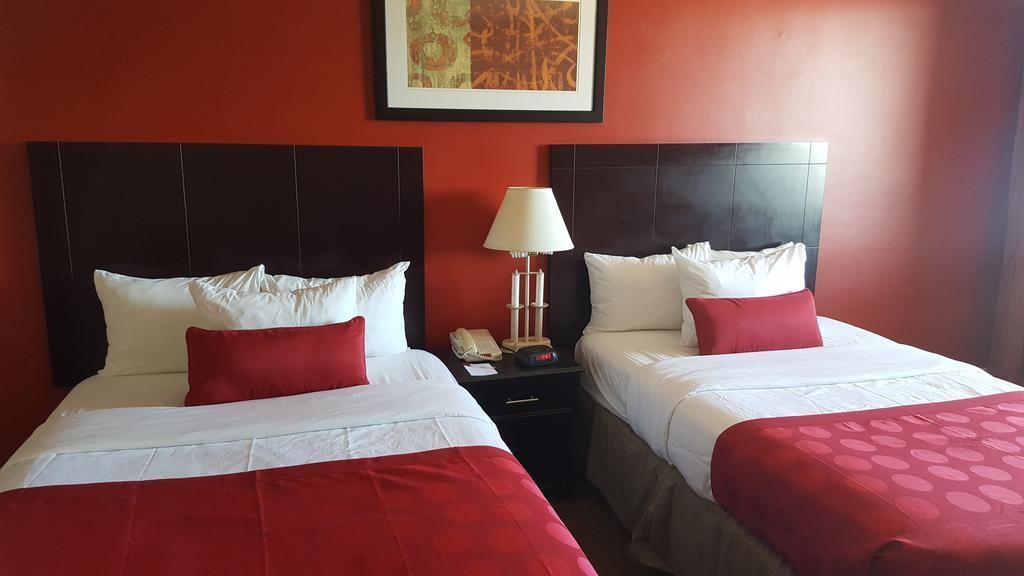 Baymont By Wyndham Fayetteville Fort Bragg Area Eksteriør billede