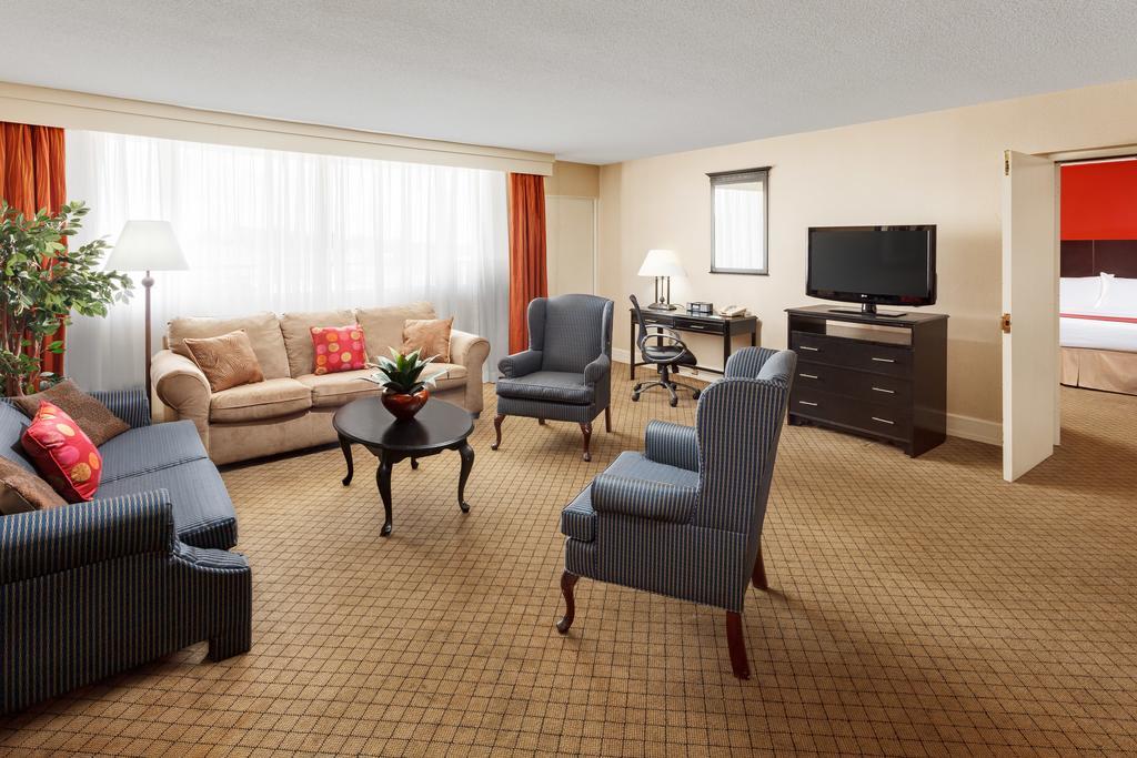 Baymont By Wyndham Fayetteville Fort Bragg Area Værelse billede