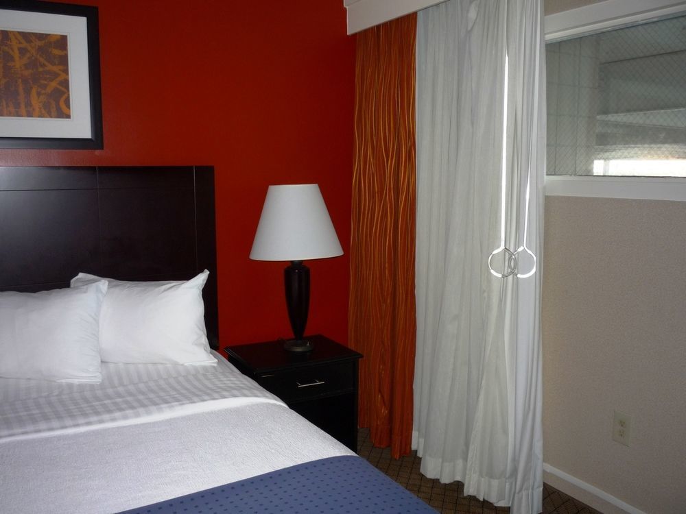 Baymont By Wyndham Fayetteville Fort Bragg Area Eksteriør billede