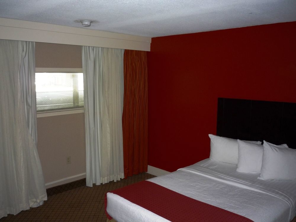 Baymont By Wyndham Fayetteville Fort Bragg Area Eksteriør billede