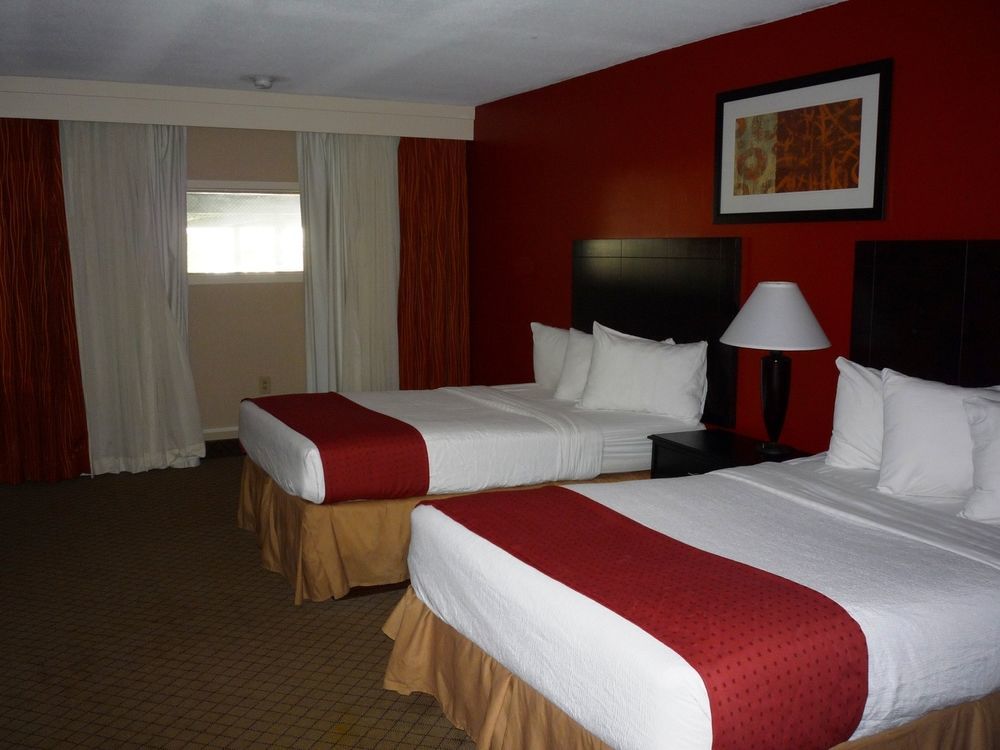 Baymont By Wyndham Fayetteville Fort Bragg Area Eksteriør billede