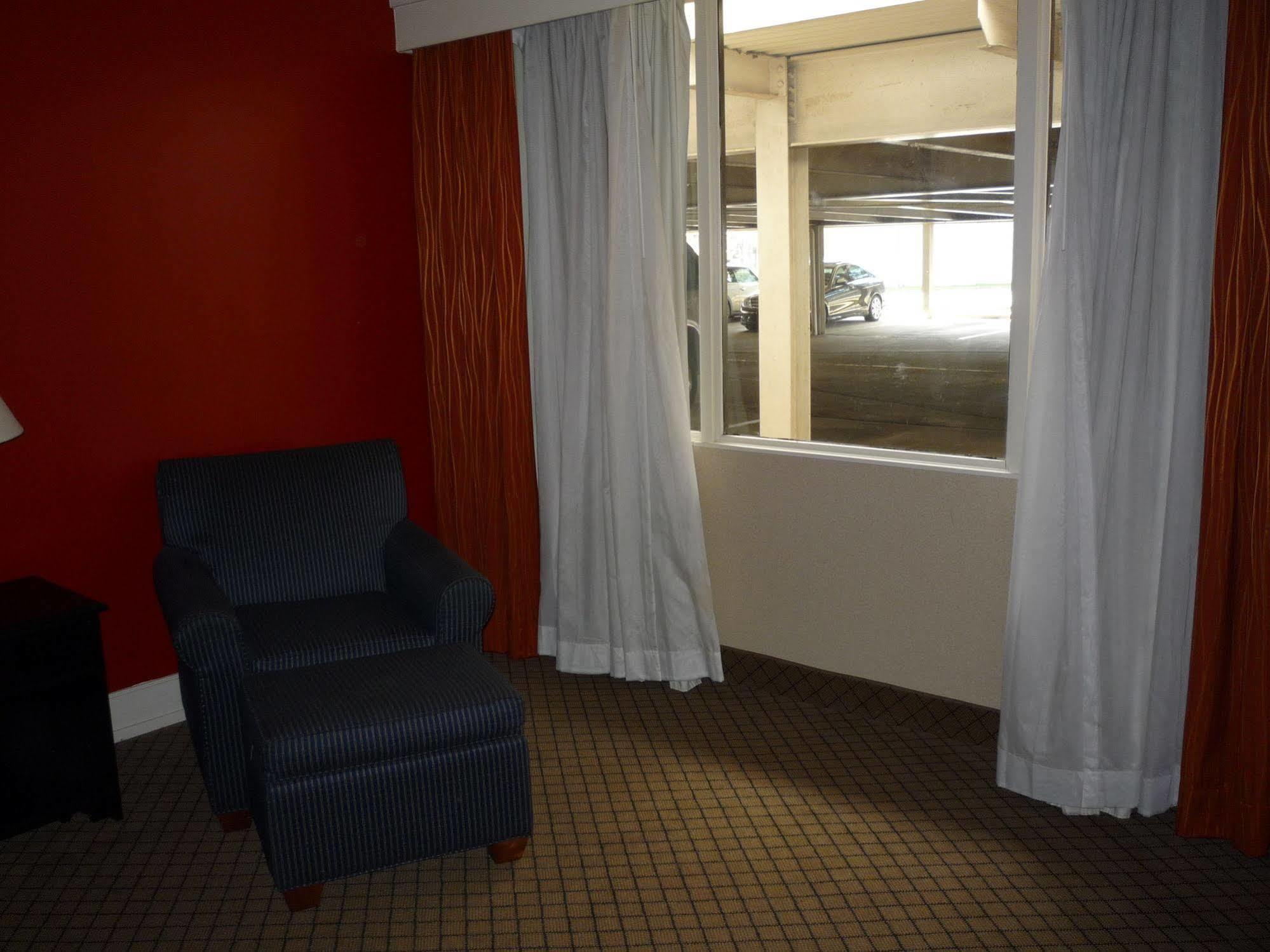 Baymont By Wyndham Fayetteville Fort Bragg Area Eksteriør billede